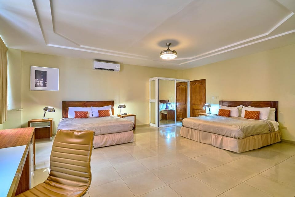 Bed, Photo of the whole room, Bedroom, air conditioner