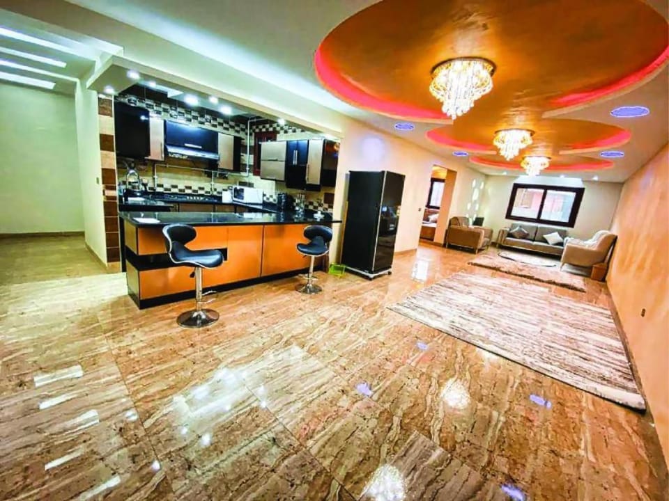 Kitchen or kitchenette, Living room