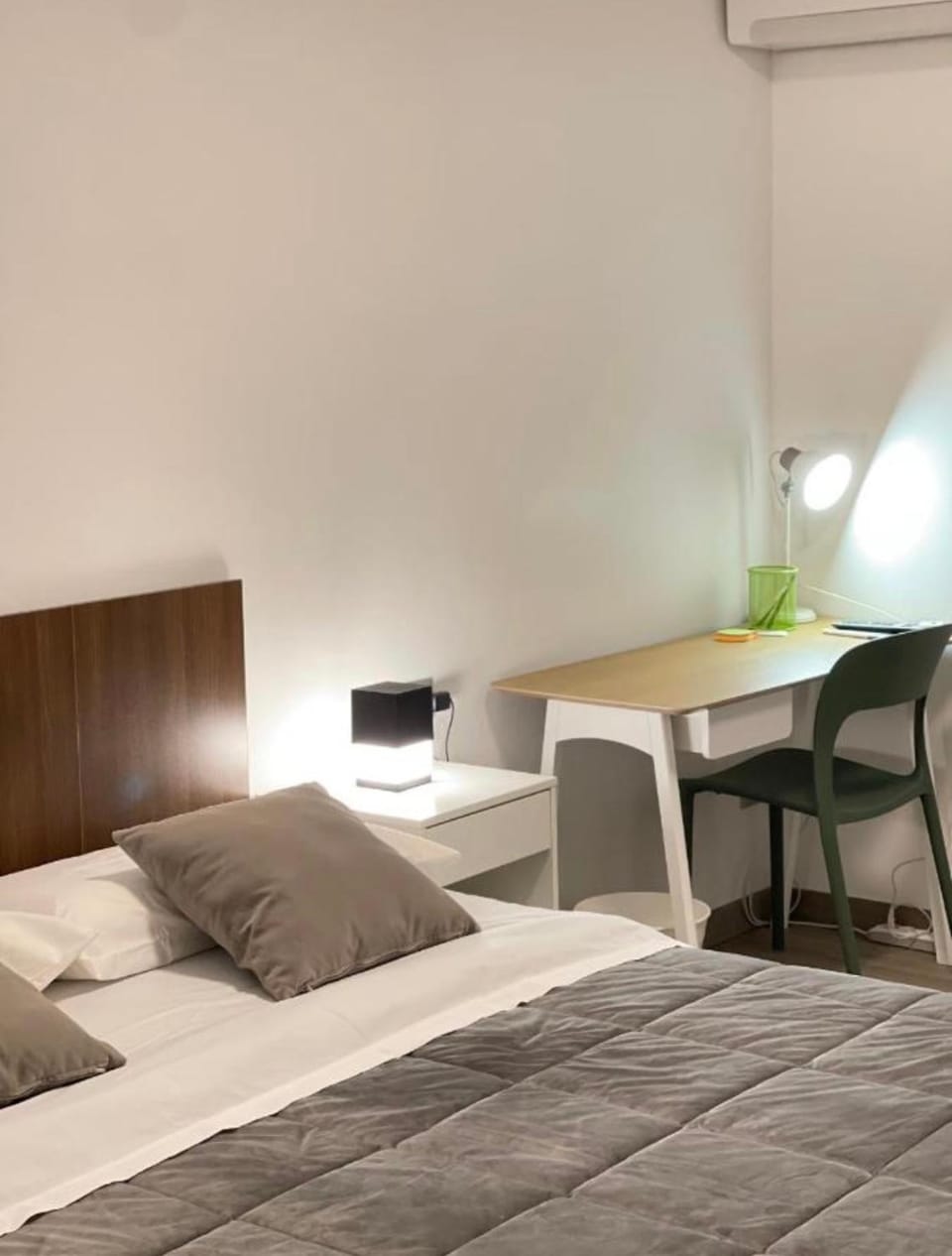 Smart-Gold-Central-Apartment-Elegant-Style Apartment in Bergamo