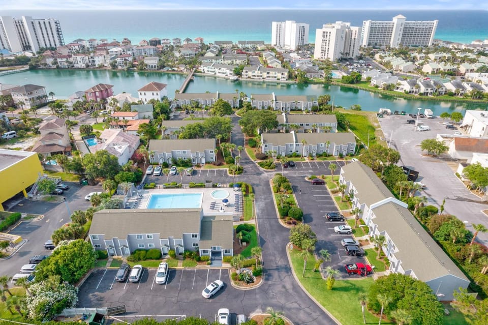 Southbay by the Gulf 127 by Newman-Dailey Apartment in Destin