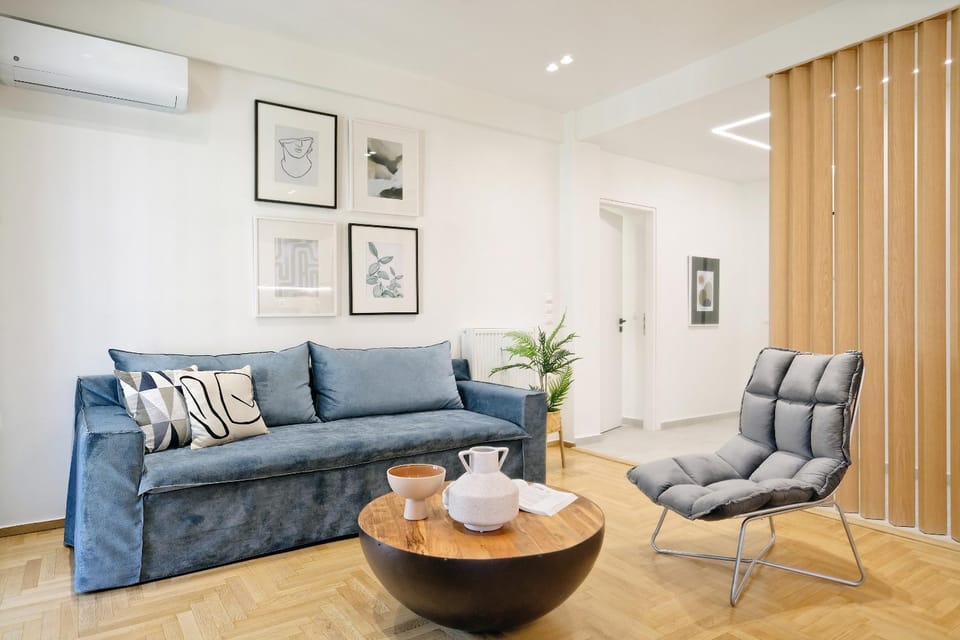 Living room, Seating area, air conditioner