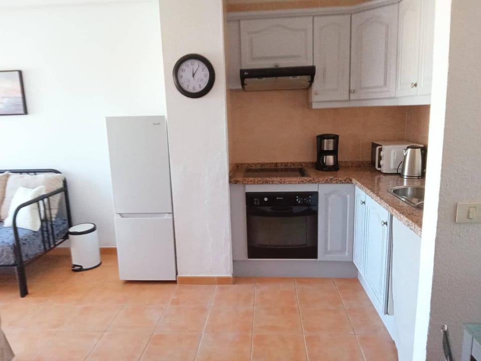 Coffee/tea facilities, Kitchen or kitchenette, minibar, pet friendly, stove, toaster