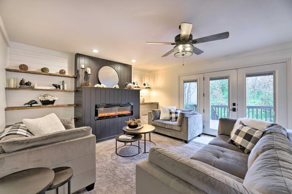Luxury Maineville Villa w/ Private Pool & Deck Villa in Ohio