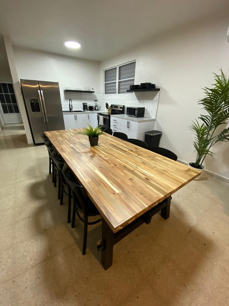 Kitchen or kitchenette, Dining area, minibar, pet friendly, stove