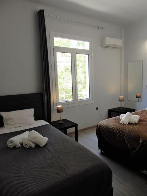 A-07! 2' walk 2 Acropolis Museum! 2BR-Sunny terrace! Extra fees for 2nd room Apartment in Athens