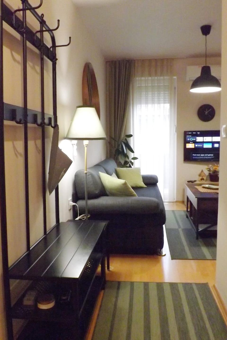 TV and multimedia, Living room, Seating area