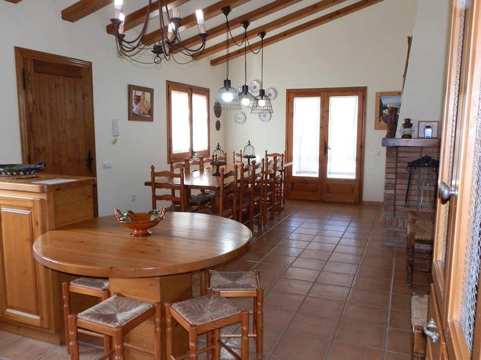 Casa con Piscina Privada, Cerca del Mar, WiFi Gratis, Aire Opcional, Mascotas y Playa para Perros - ES-184-10 Villa in Baix Ebre