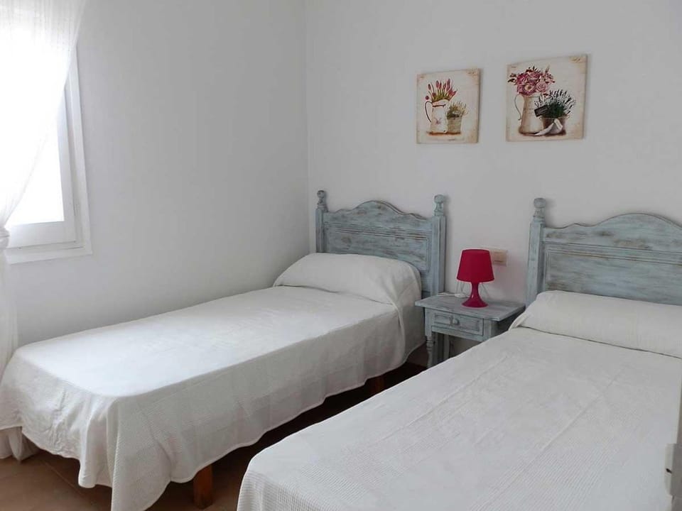 Casa familiar con piscina privada y WiFi, cerca del mar, aire acondicionado, mascotas y playa para perros. - ES-184-1 Villa in Baix Ebre