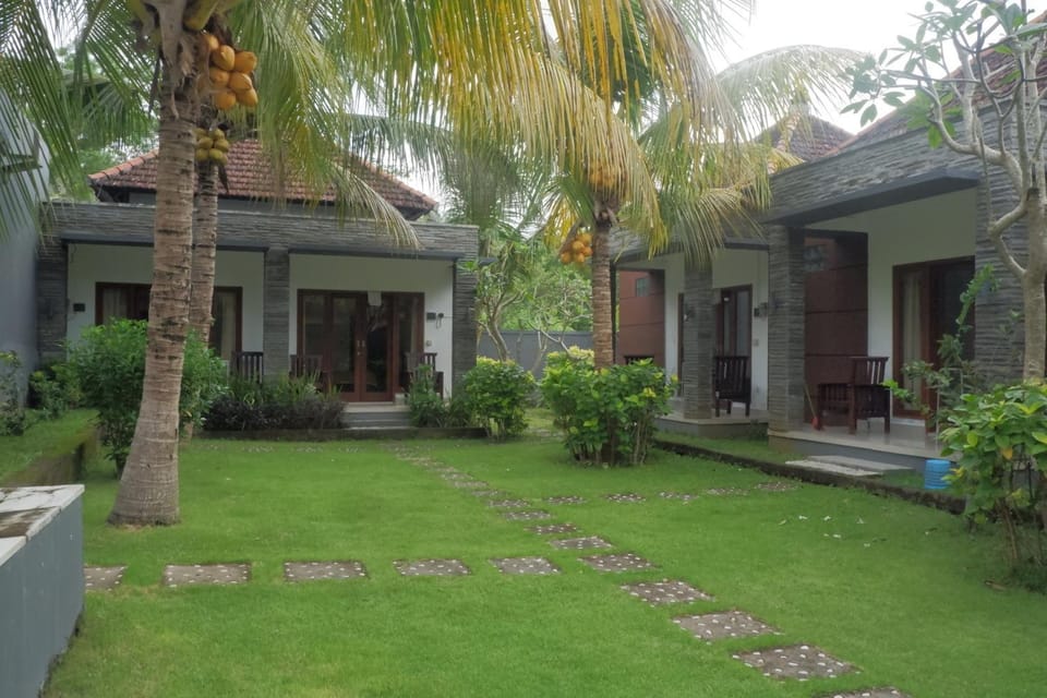 Property building, Garden, Garden, Garden view