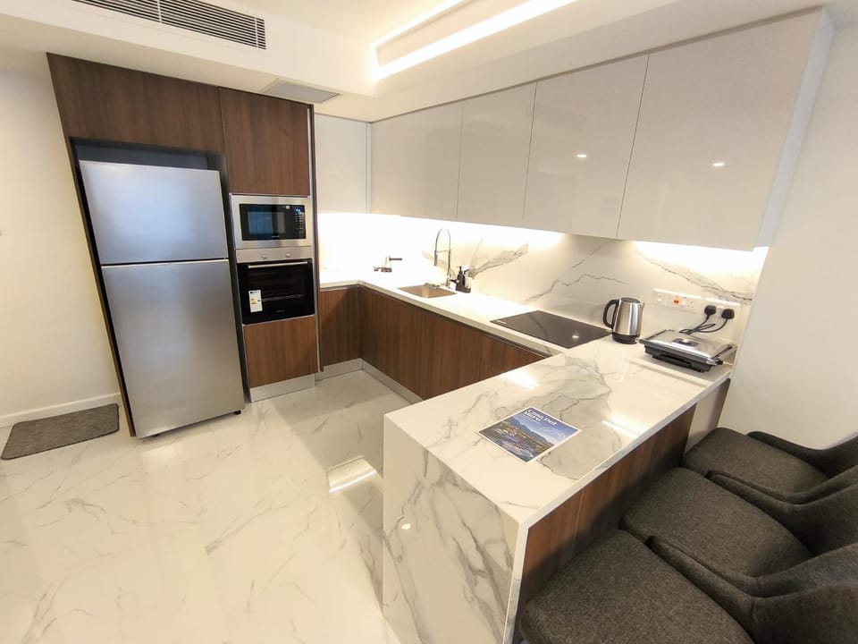 Grand Sapphire Luxury 2BR Direct Pool Access E1 Apartment in Famagusta District