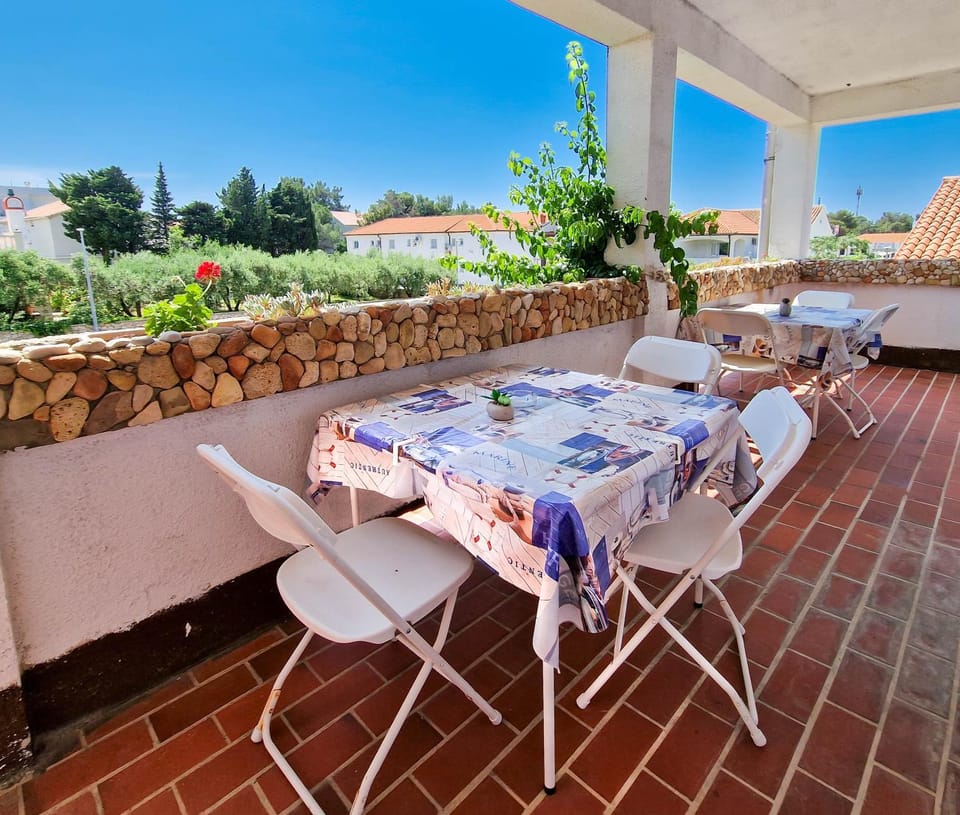 FLIP - FLOP Apartment in Novalja