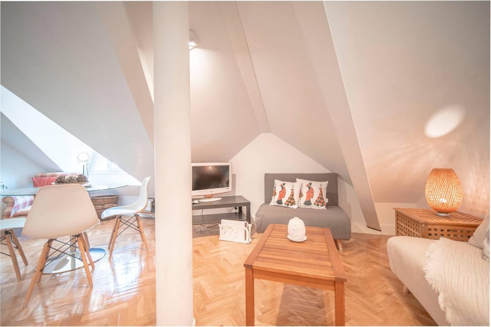 Apartamento en la Plaza de San Miguel Apartment in Centro