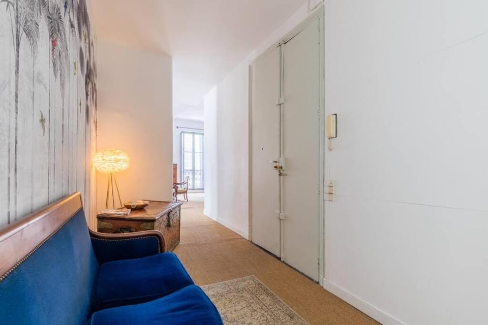 Haussmann Vieux-Port Apartment in Marseille