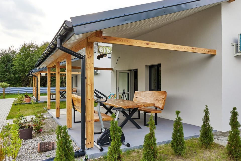 Zatoka Perska - dom GREK nad jeziorem Tarnobrzeskim House in Poland