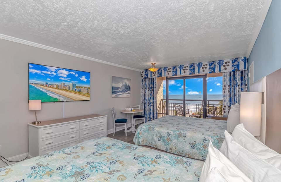 Ocean Reef Resort - Direct Oceanfront Studio - Nicely Updated! Perfect for 2-4 guests! Unit 303 House in Myrtle Beach