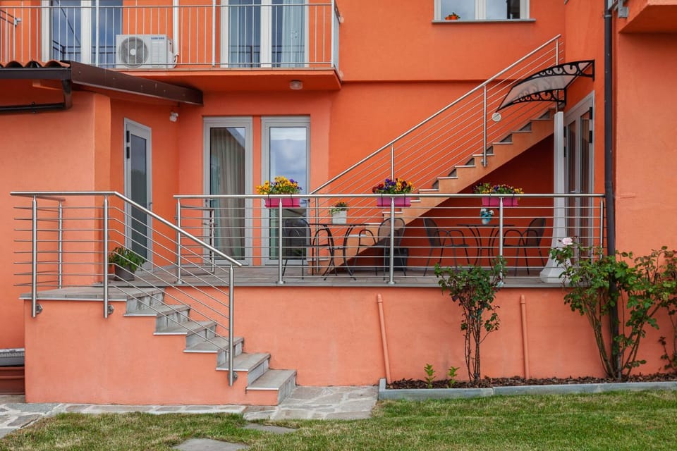 Property building, Balcony/Terrace