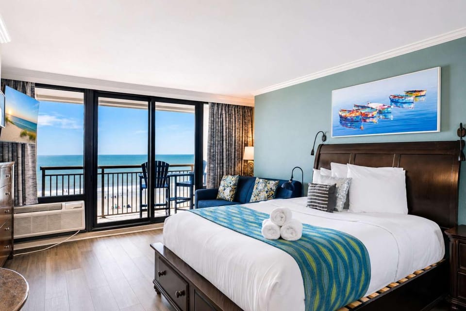 Immaculate Oceanfront Queen Suite With Updates! - Caravelle Resort 619 - Sleeps 2-3 Guests! House in Myrtle Beach