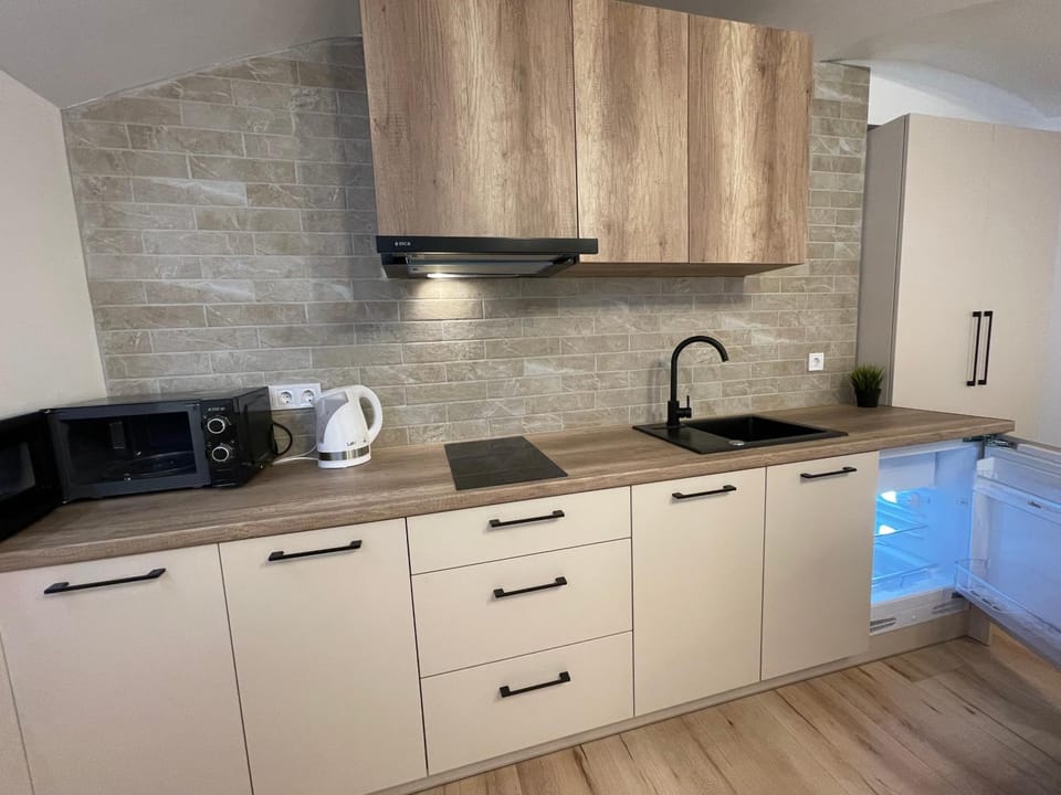 Modern guest house in city center I Room 1 Bed and Breakfast in Vilnius