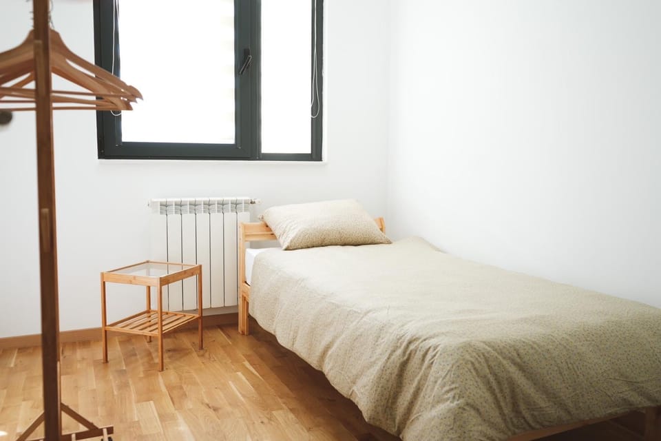 Bed, Bedroom, internet