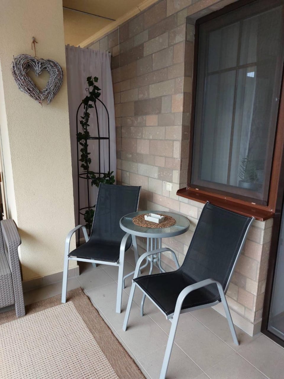Seating area