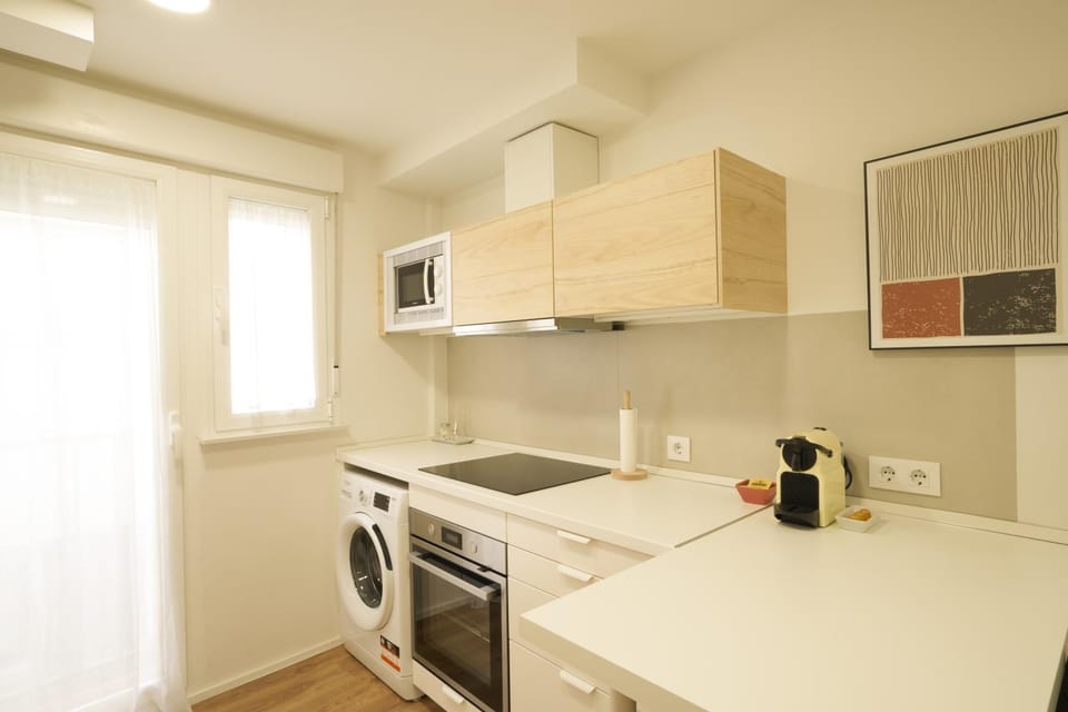 Coffee/tea facilities, Kitchen or kitchenette, dishwasher, pet friendly, stove, toaster, washing machine