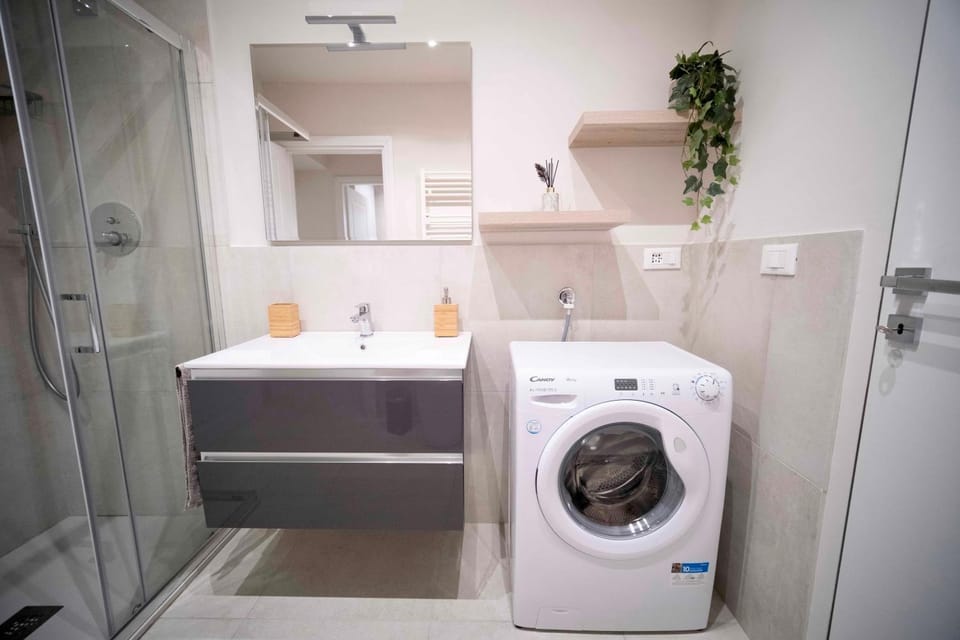 Bathroom, washing machine