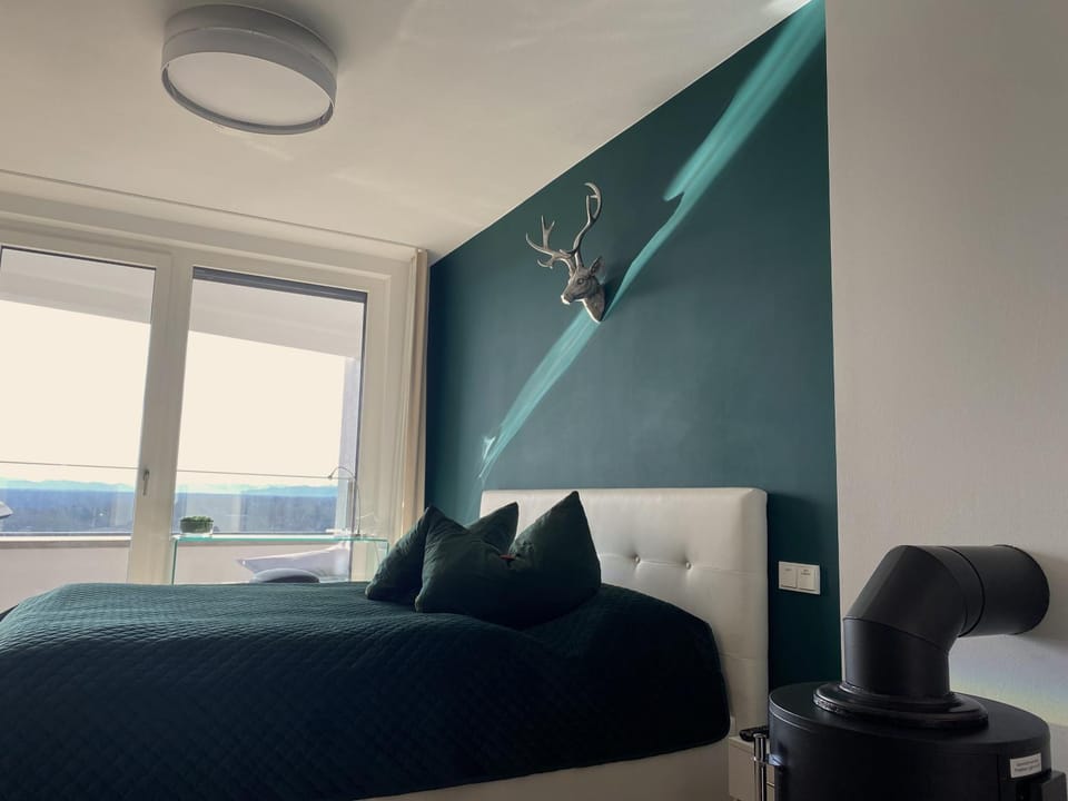 Bed, Photo of the whole room, Decorative detail, Bedroom