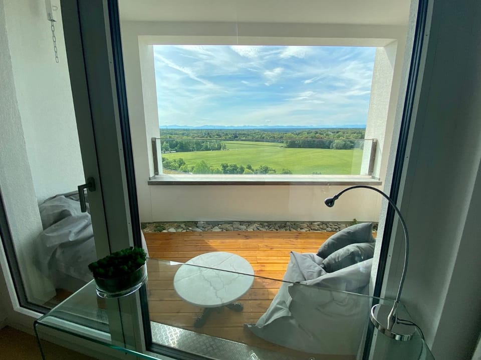 Day, Natural landscape, View (from property/room), View (from property/room), Balcony/Terrace, Living room, Mountain view, Mountain view