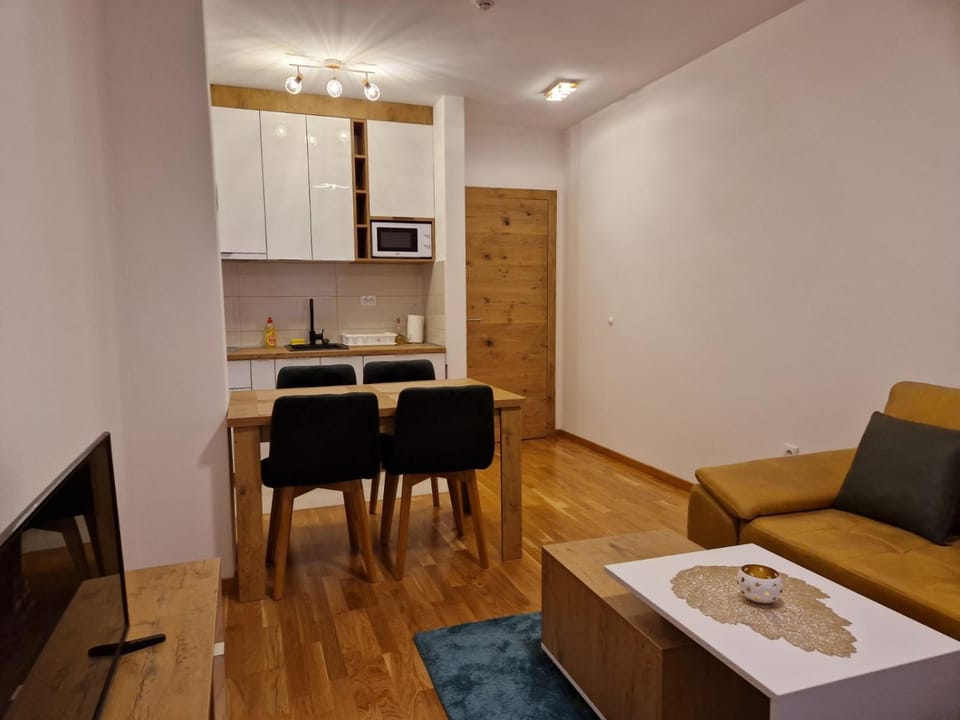 Kitchen or kitchenette, kitchen
