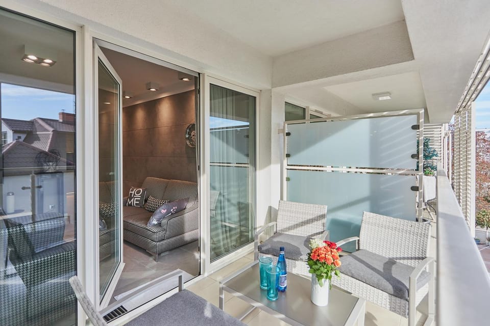 View (from property/room), Balcony/Terrace