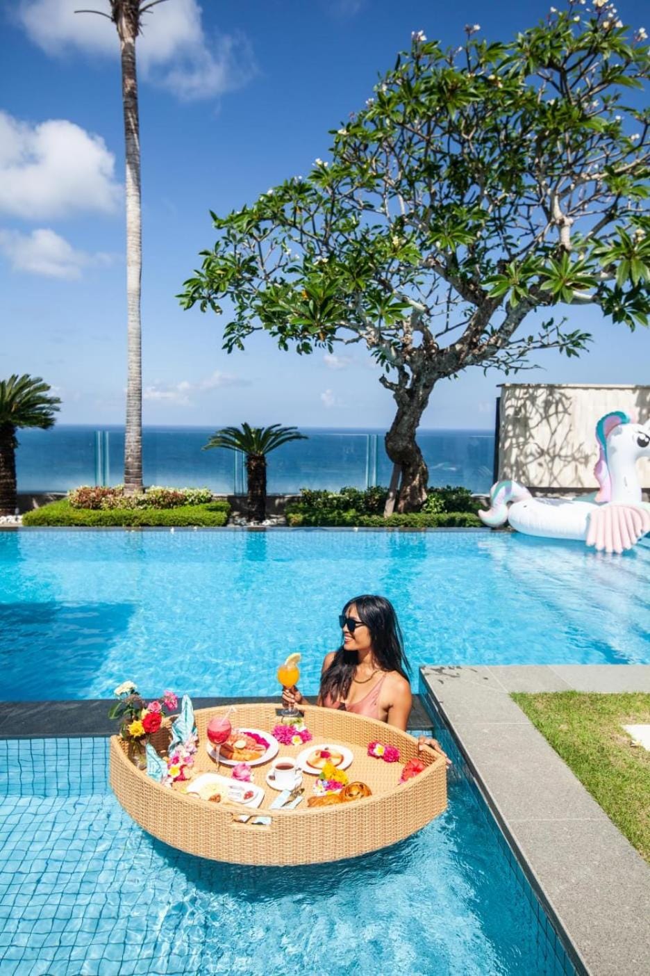 Day, People, Natural landscape, Food and drinks, Food, Guests, Garden view, Pool view, Sea view, Swimming pool