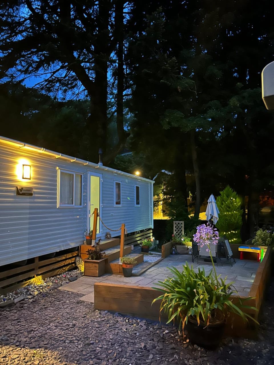 The Beeches Holiday Home- based at Aberdunant Hall Holiday Park Campground/ 
RV Resort in Wales