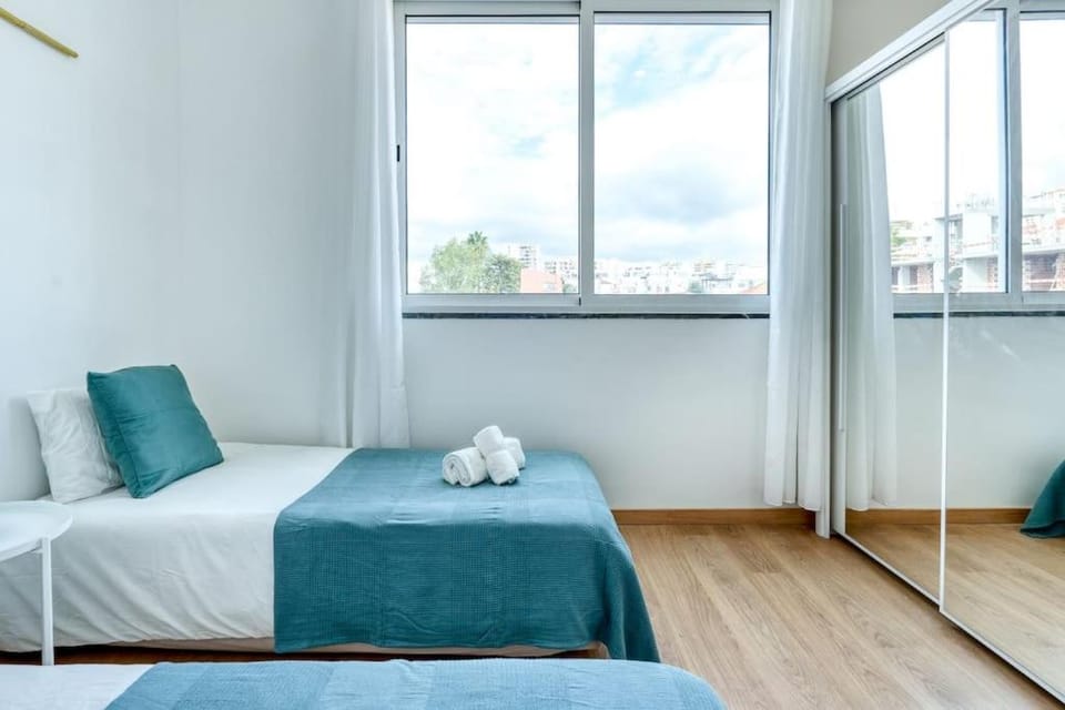 Bed, Bedroom, towels, wardrobe, air conditioner