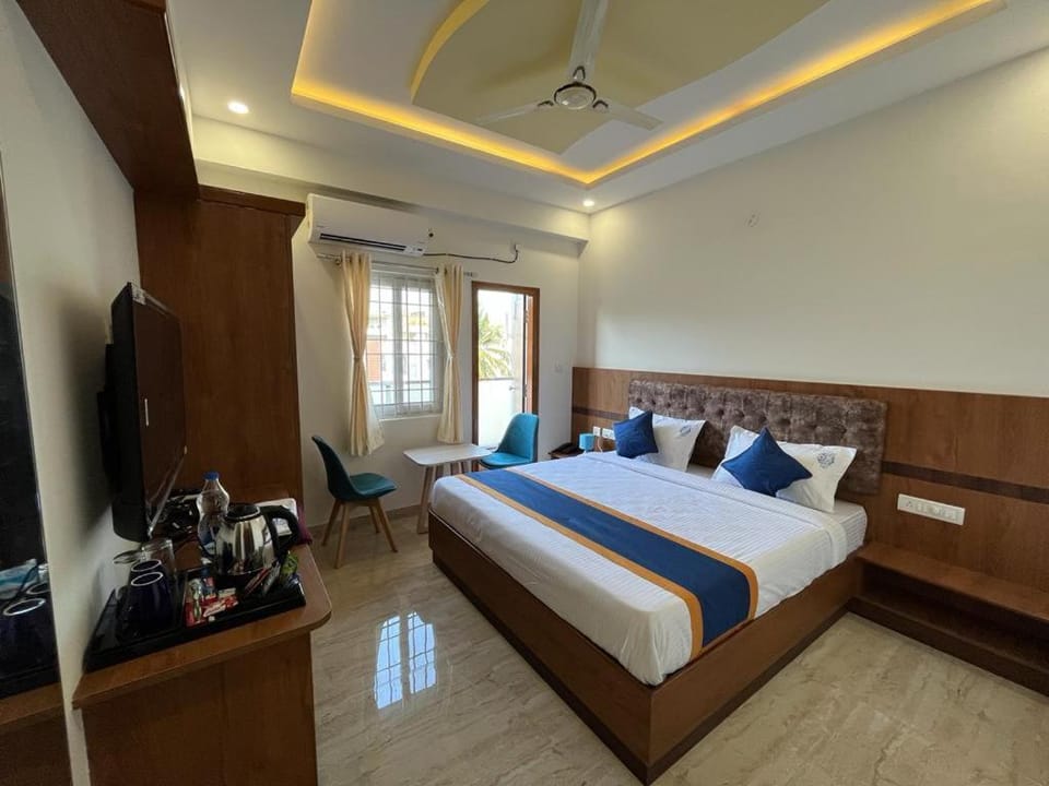 Living room, Bedroom