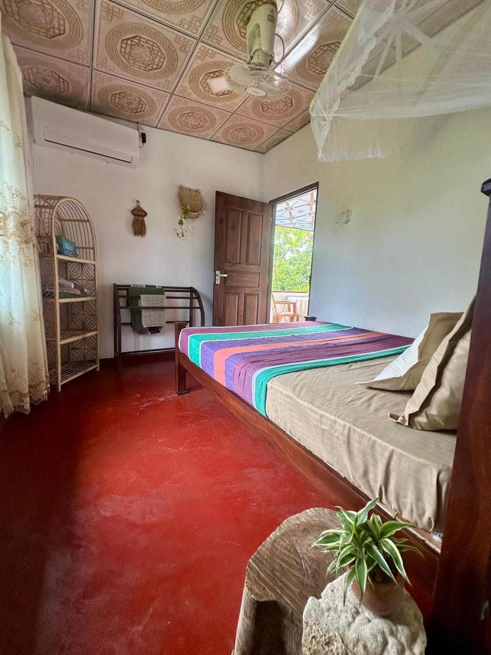 Bed, Photo of the whole room, Bedroom, air conditioner