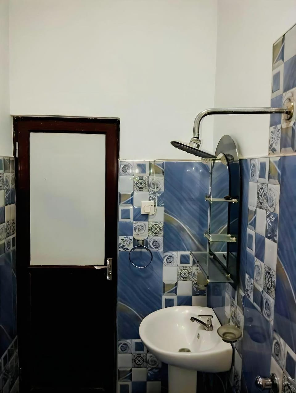 New Dinu Holiday Inn Bed and Breakfast in Uva Province, Sri Lanka