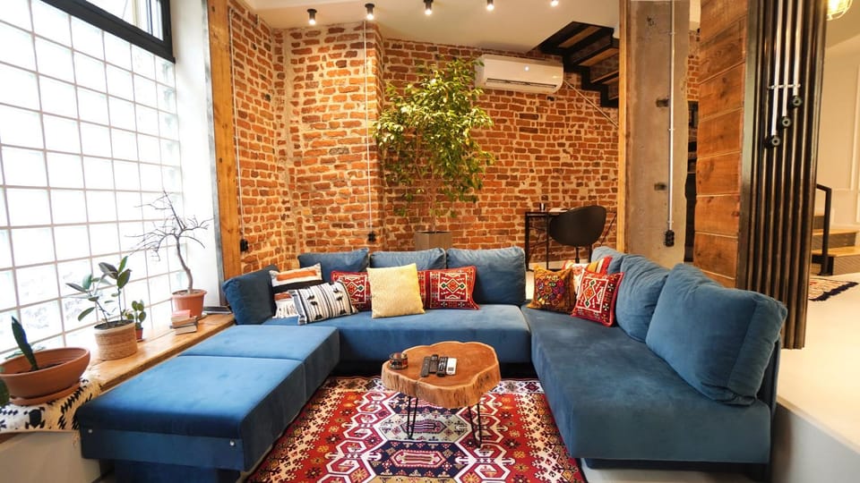 Communal lounge/ TV room, TV and multimedia, Living room