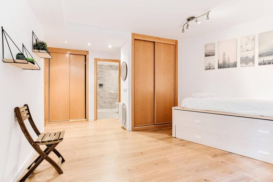 Edelweiss by Cardi Suites Apartment in Aragon