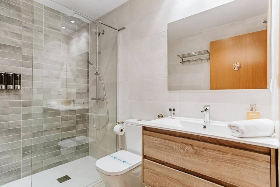 Edelweiss by Cardi Suites Apartment in Aragon