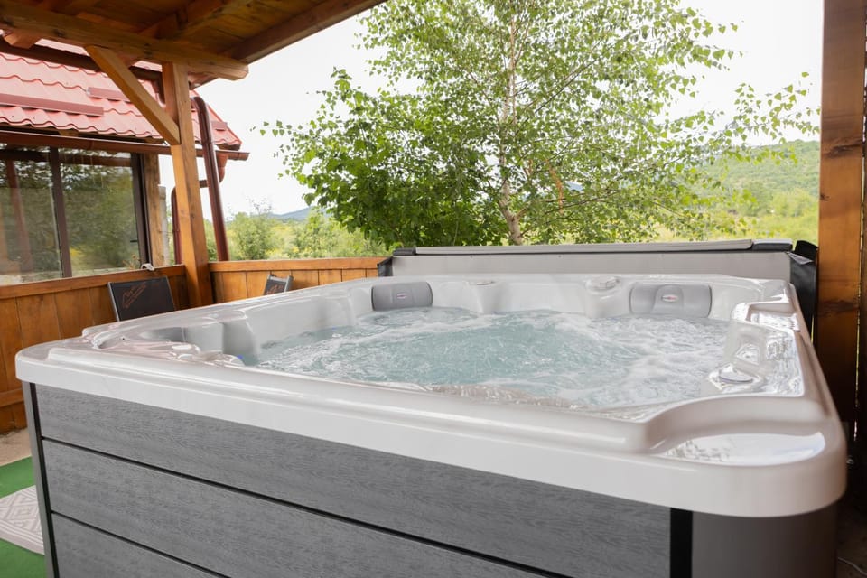 Natural landscape, Hot Tub