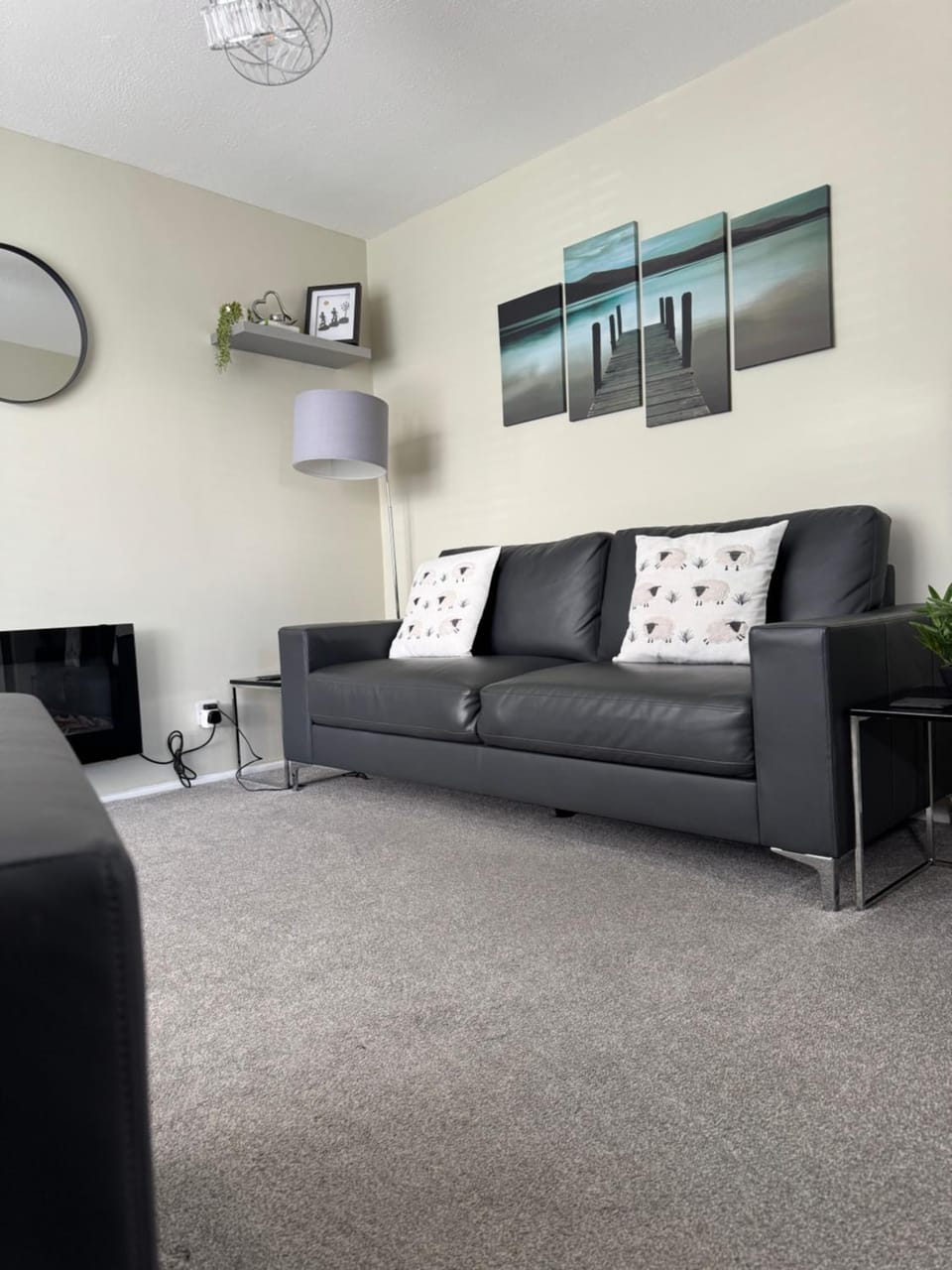 TV and multimedia, Living room, Seating area