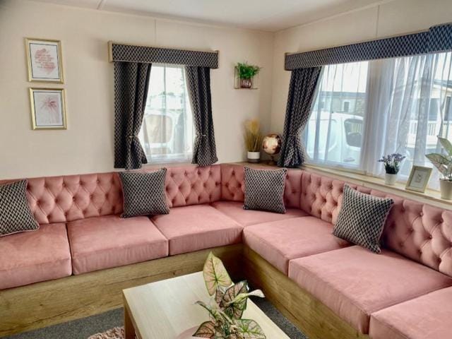 The Wardens Retreat - Tattershall Lakes Country Park Campground/ 
RV Resort in Tattershall