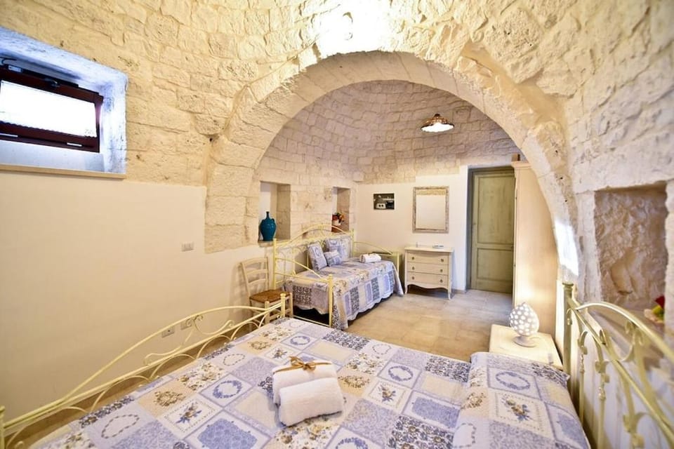 cot, furniture, hair dresser, heating, towels, trouser press