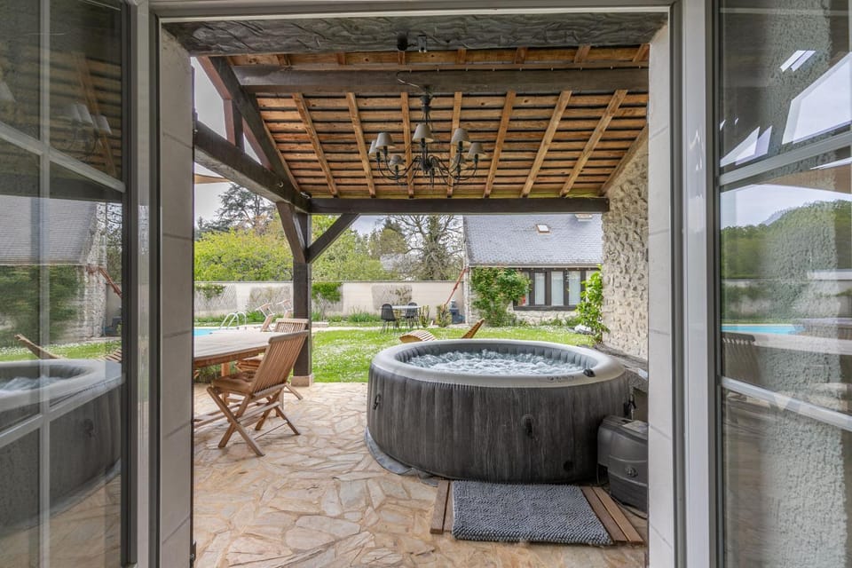 Patio, Hot Tub