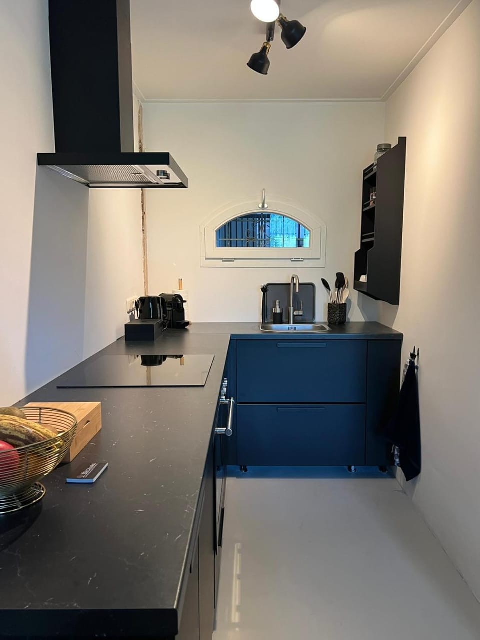 Kitchen or kitchenette, Dining area, pet friendly, stove, toaster