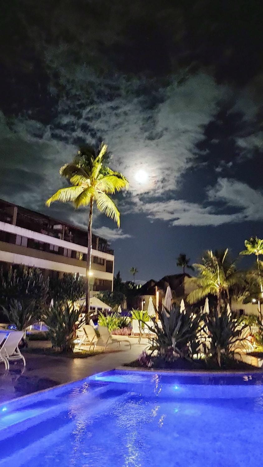 Night, Pool view