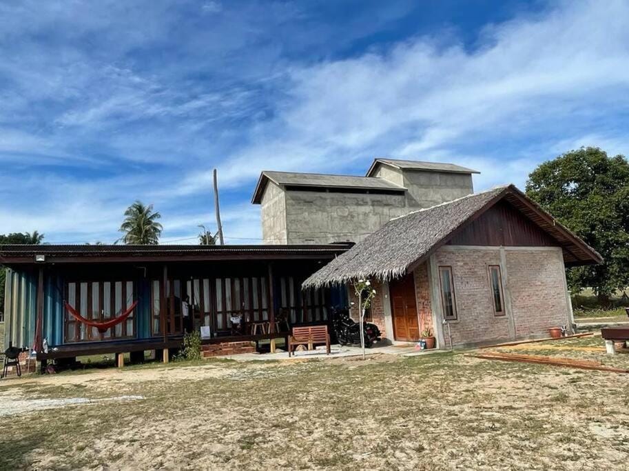 Rembulan Escape - The Container House House in Terengganu, Malaysia