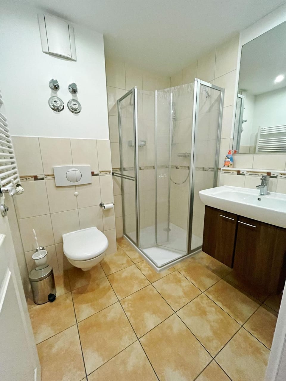 Shower, Toilet, Bathroom
