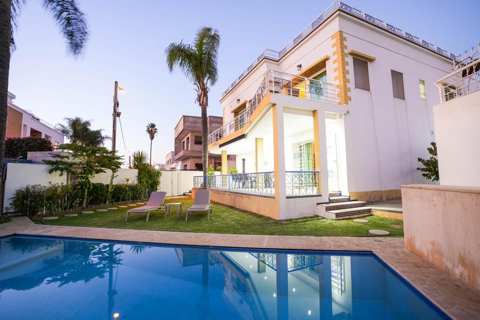Property building, Swimming pool