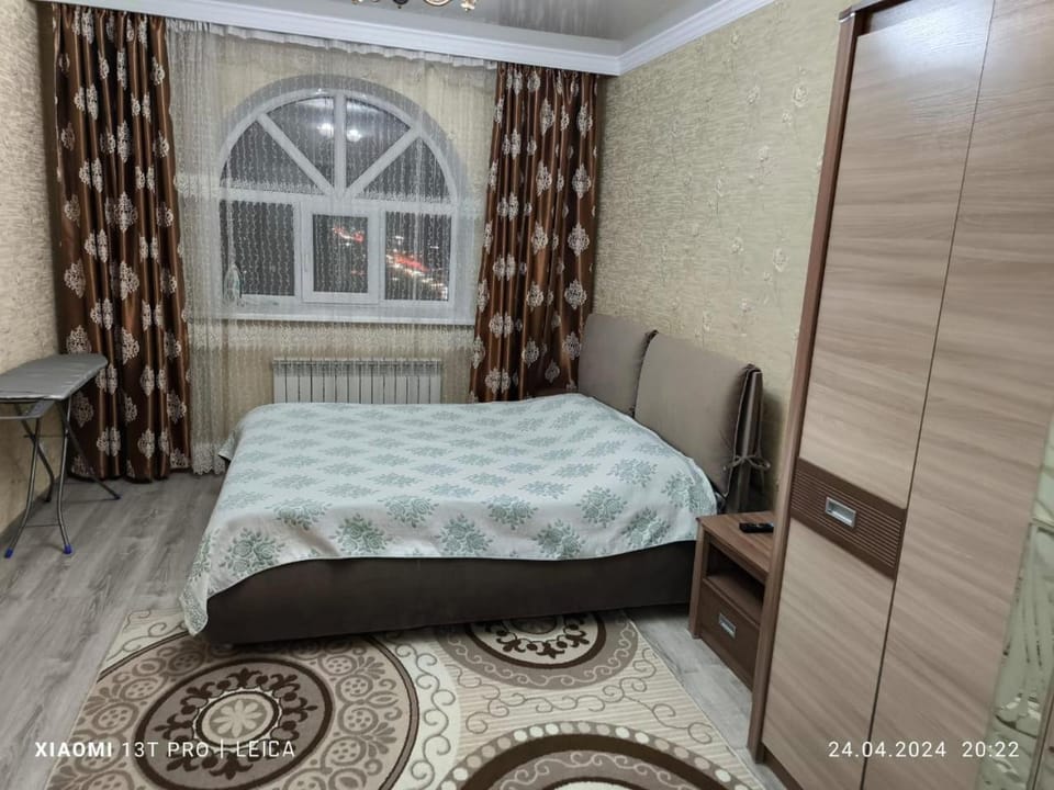 Property building, Bed, Photo of the whole room, Bedroom, wardrobe